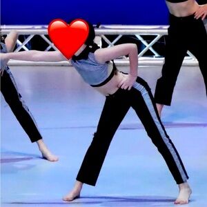 Kelle dance costume